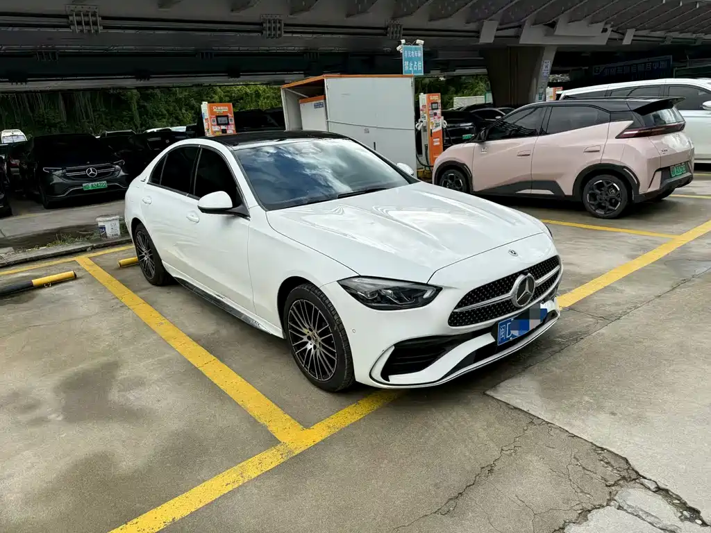 Mercedes-Benz C-Class — миниатюра 2