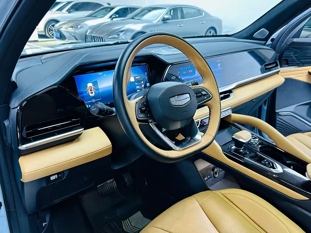 Geely Xingyue L EREV — миниатюра 5
