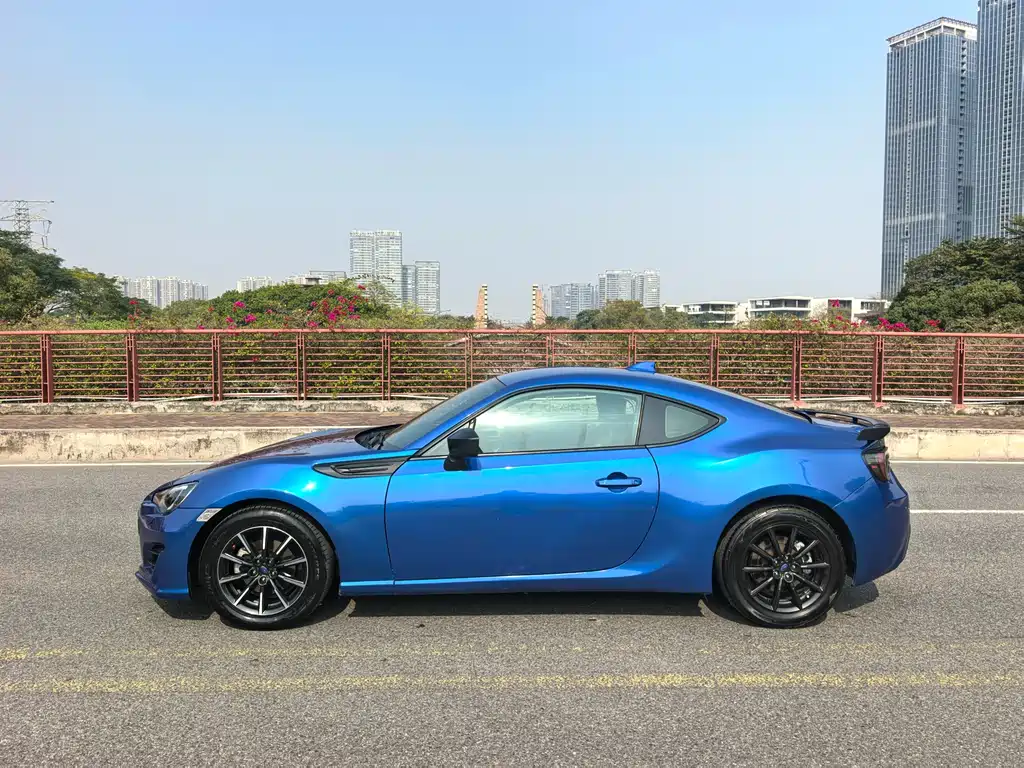 SUBARU BRZ