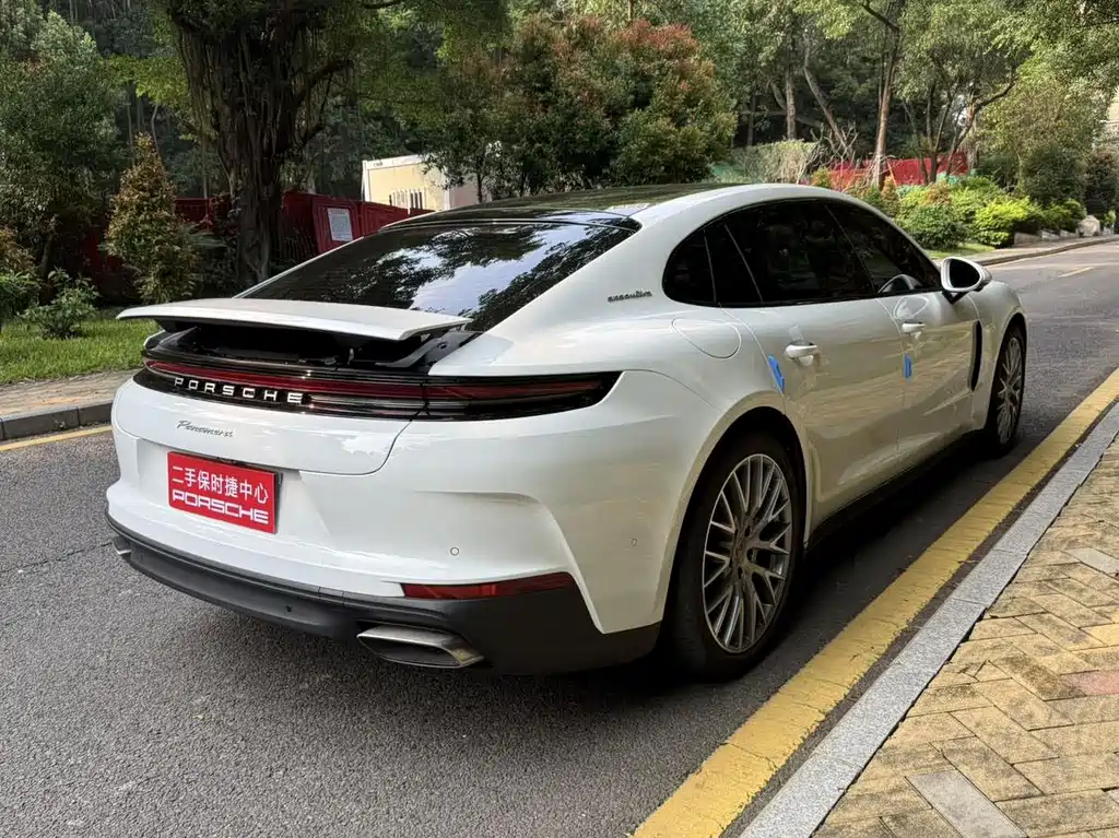 Porsche Panamera — миниатюра 6