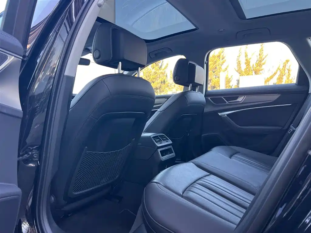 Audi A6 2024 allroad quattro 55 TFSI Premium