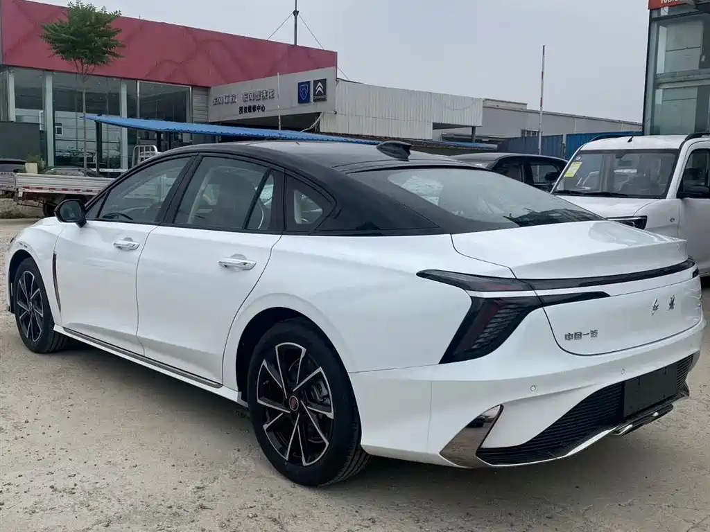 Hongqi H6 2025 2.0T