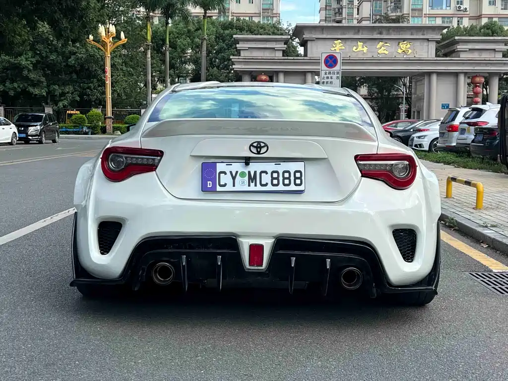 Toyota 86 — миниатюра 5