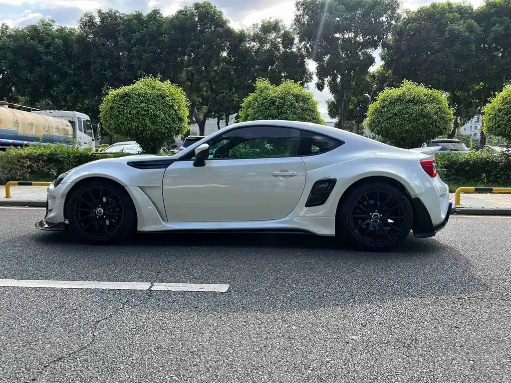 Toyota 86 — миниатюра 10