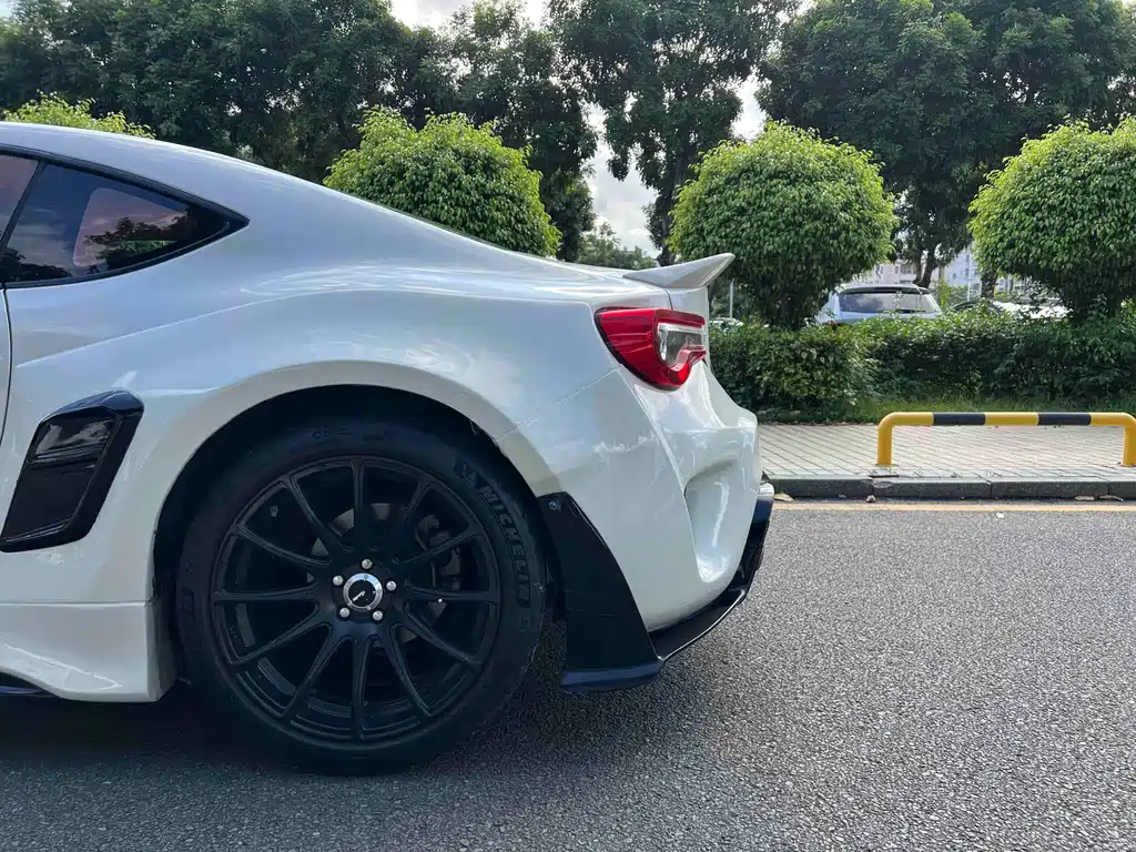 Toyota 86 — миниатюра 12