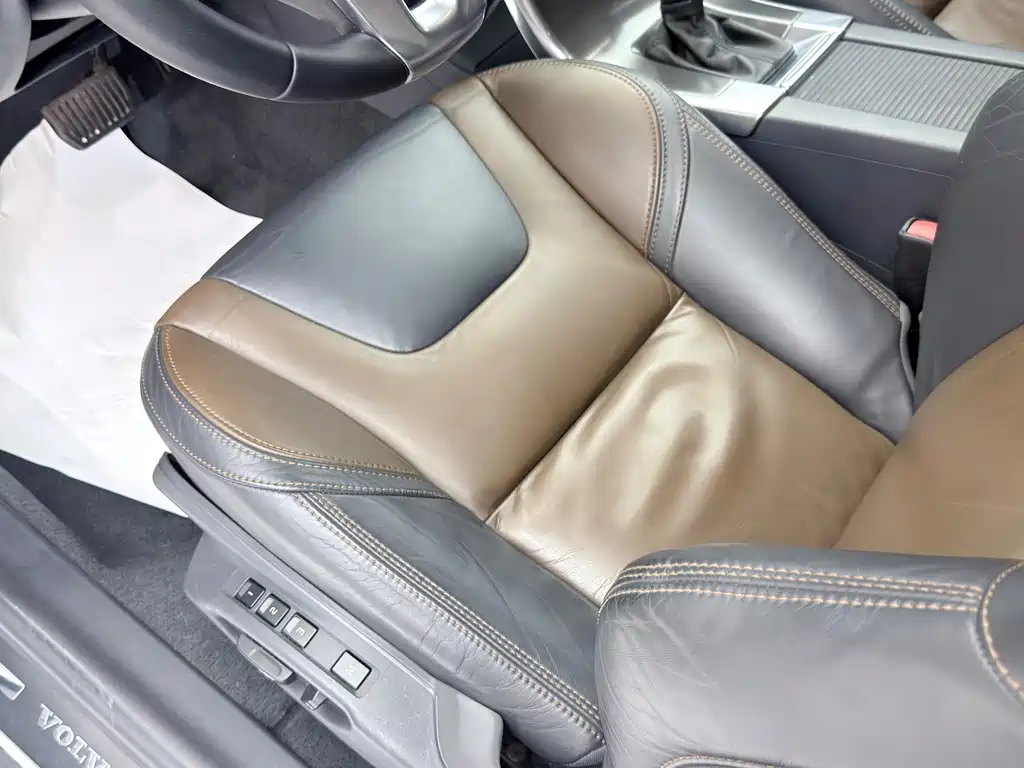 Volvo XC60 (Import) — миниатюра 9