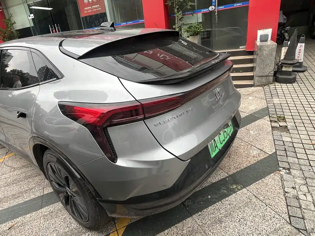 Buick E4 — миниатюра 10