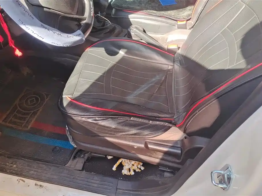 WULING WULING HONGGUANG V