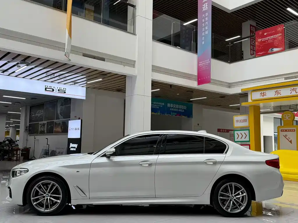 BMW 5 Series 5 2020 525Li M Sport