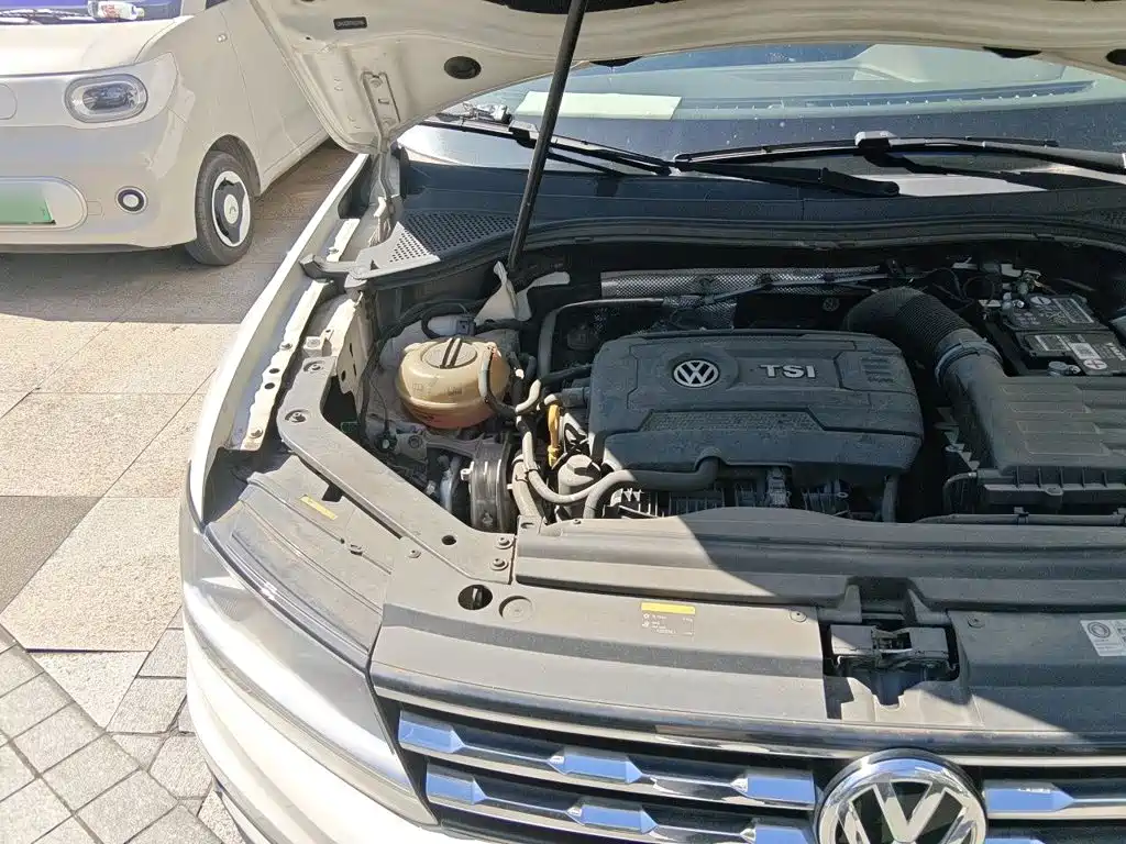 Volkswagen Tiguan L — миниатюра 18