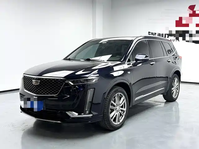 CADILLAC XT6