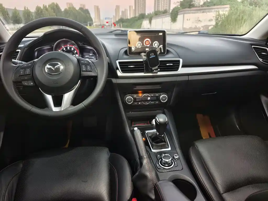 Mazda 3 Axela — миниатюра 20
