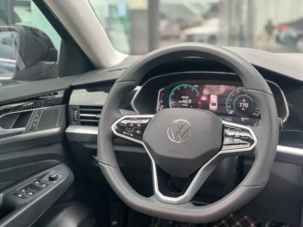 Volkswagen Passat — миниатюра 14