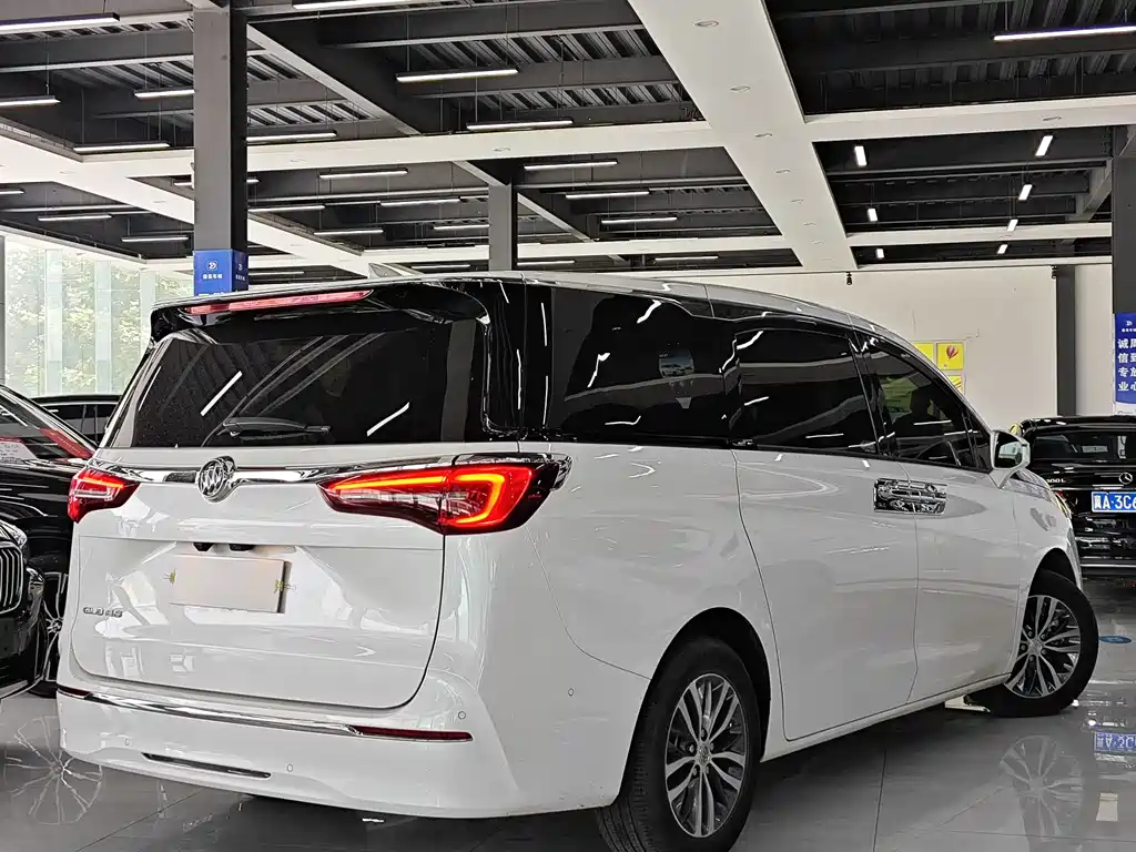 Buick GL8 2020 ES 653T Premium