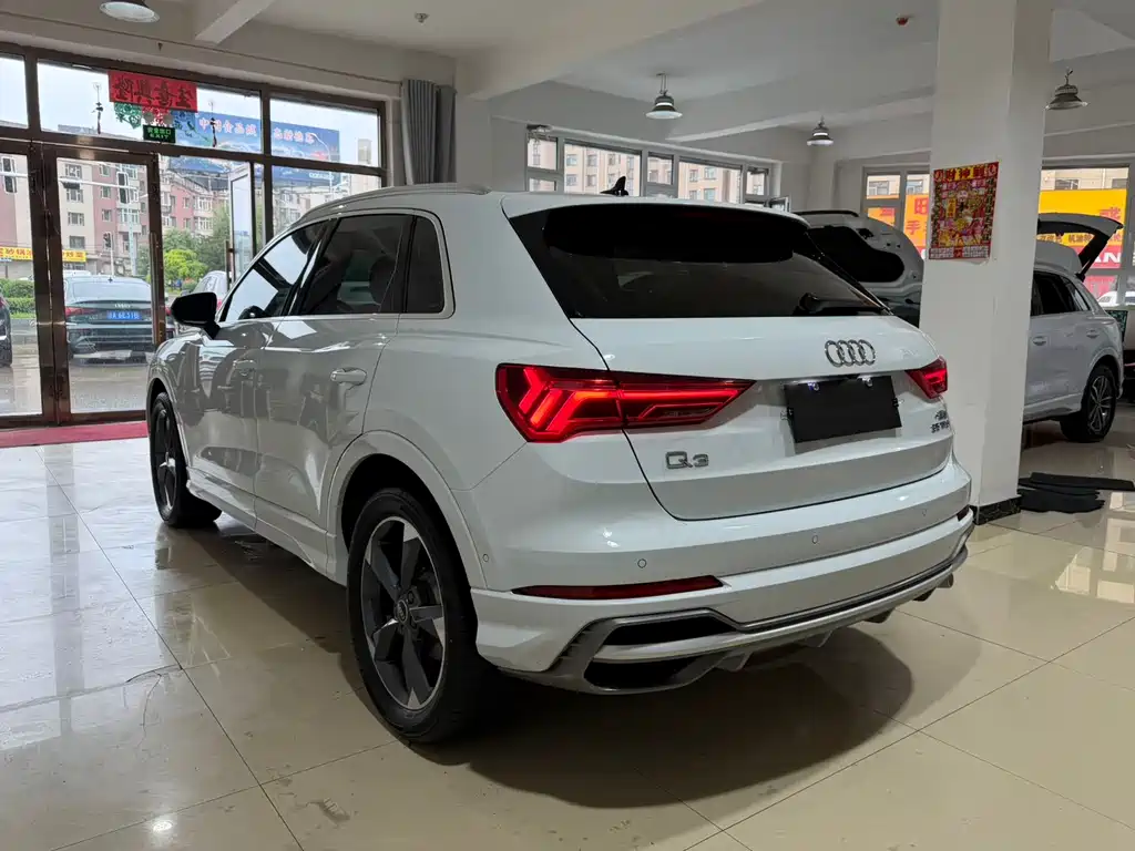Audi Q3 2022 35 TFSI Fashion