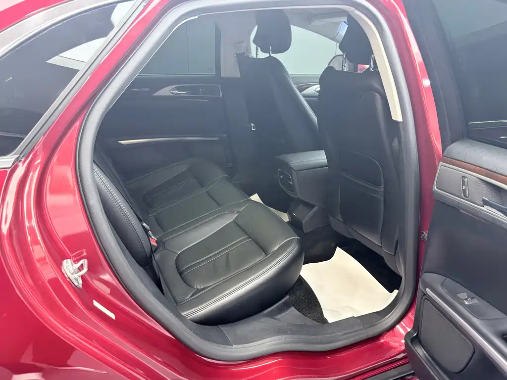 Lincoln MKZ — миниатюра 20