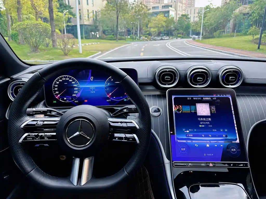 MERCEDES-BENZ C CLASS