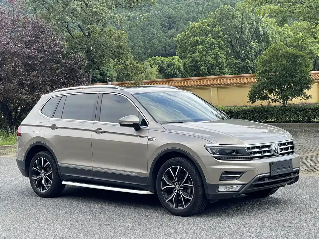 Volkswagen Tiguan L — миниатюра 4