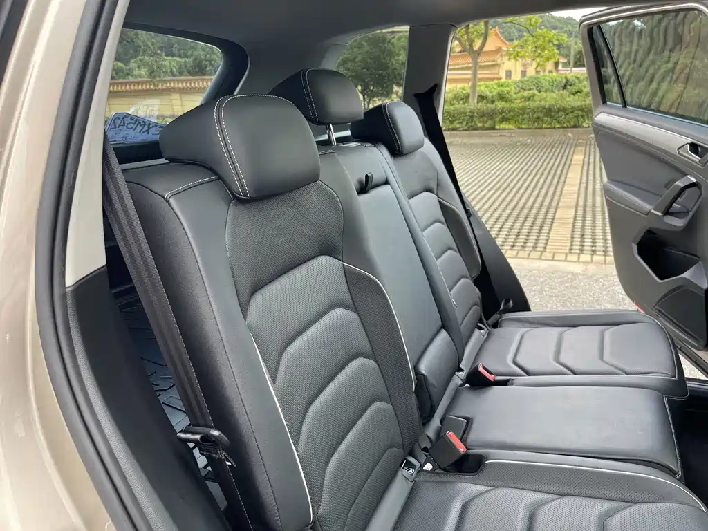 Volkswagen Tiguan L — миниатюра 13