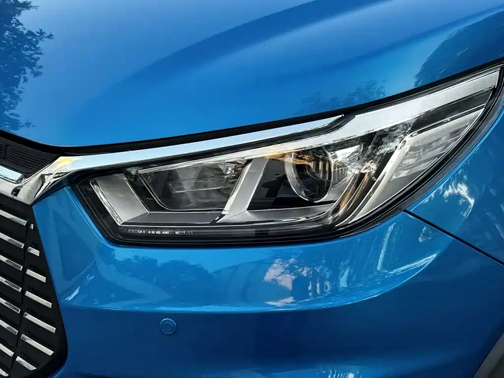 BYD Yuan EV — миниатюра 4