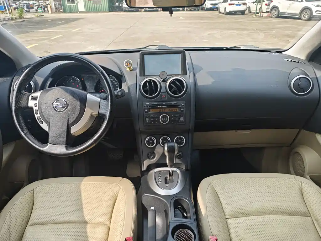 Nissan Qashqai — миниатюра 9