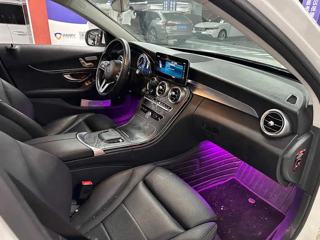 Mercedes-Benz C-Class (Import) — миниатюра 12