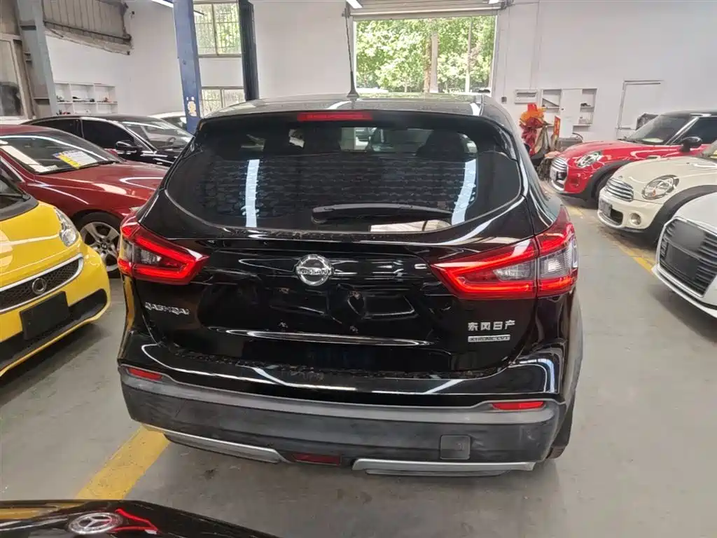 Nissan Qashqai 2019 2.0L CVT Luxury