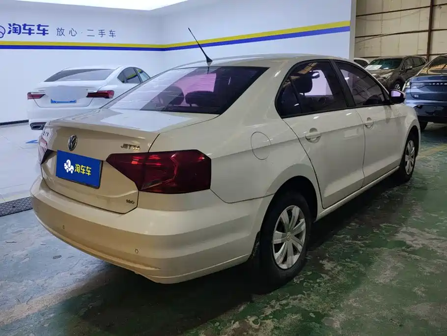 Volkswagen Jetta — миниатюра 3
