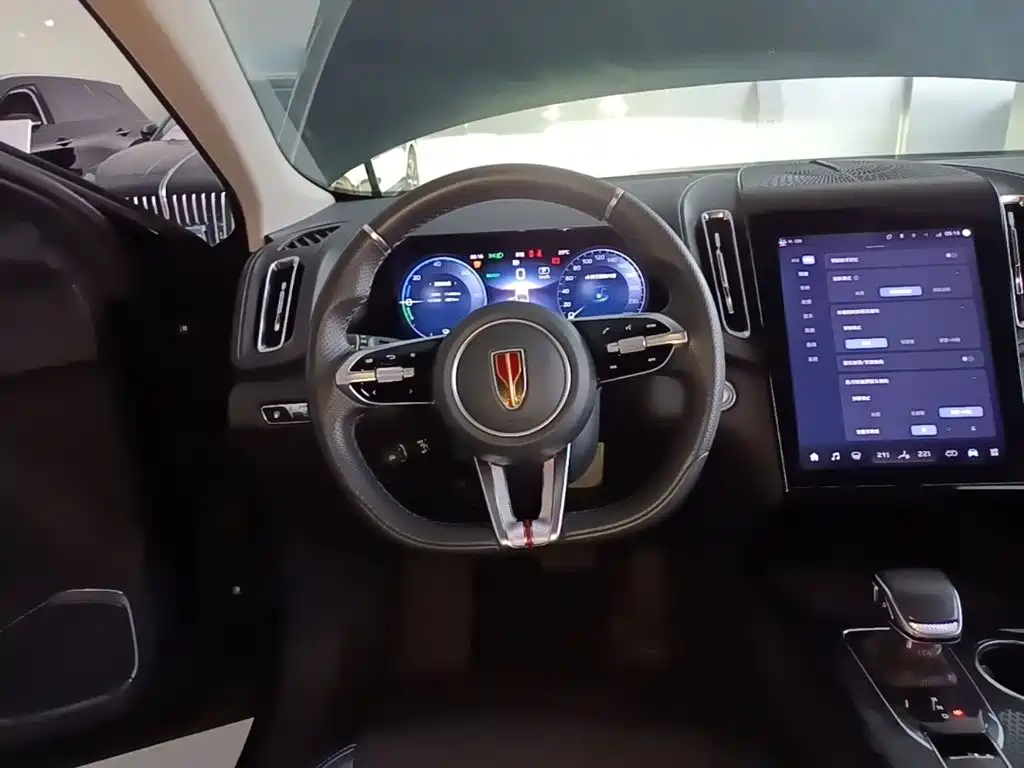 Hongqi Hongqi HS3 PHEV — миниатюра 11