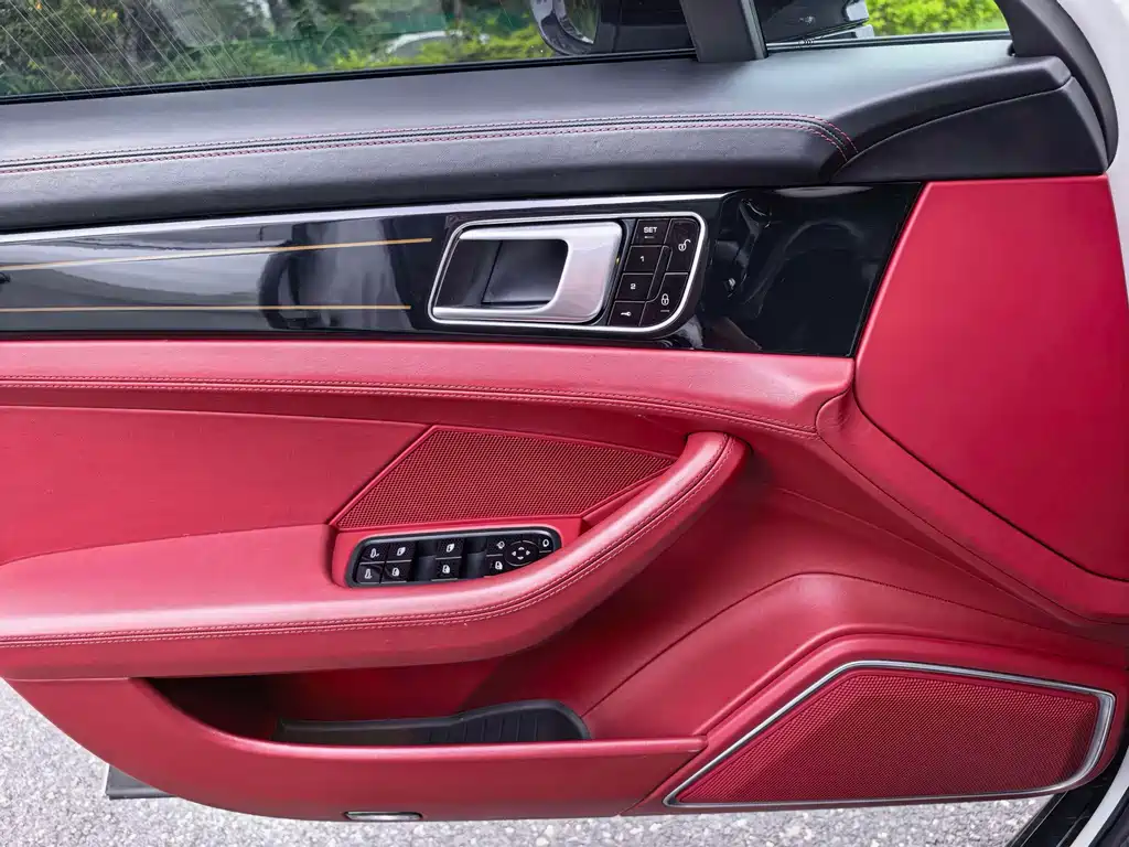 Porsche Panamera — миниатюра 16