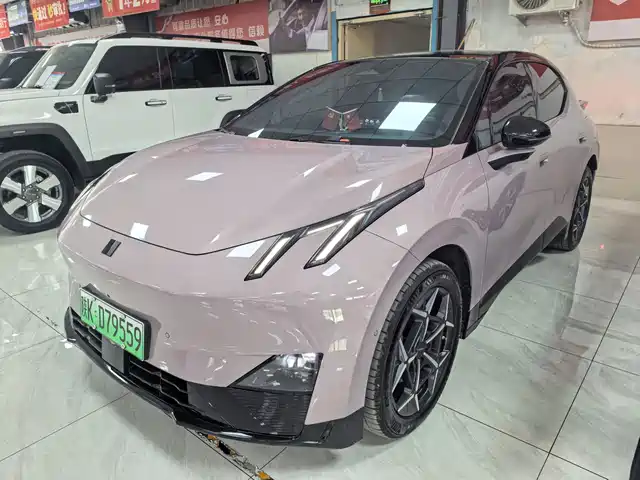 2025 Lynk & Co Z20