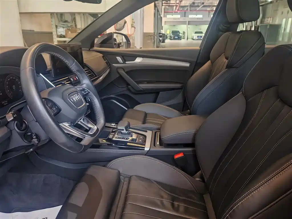 Audi Q5L Sportback — миниатюра 10