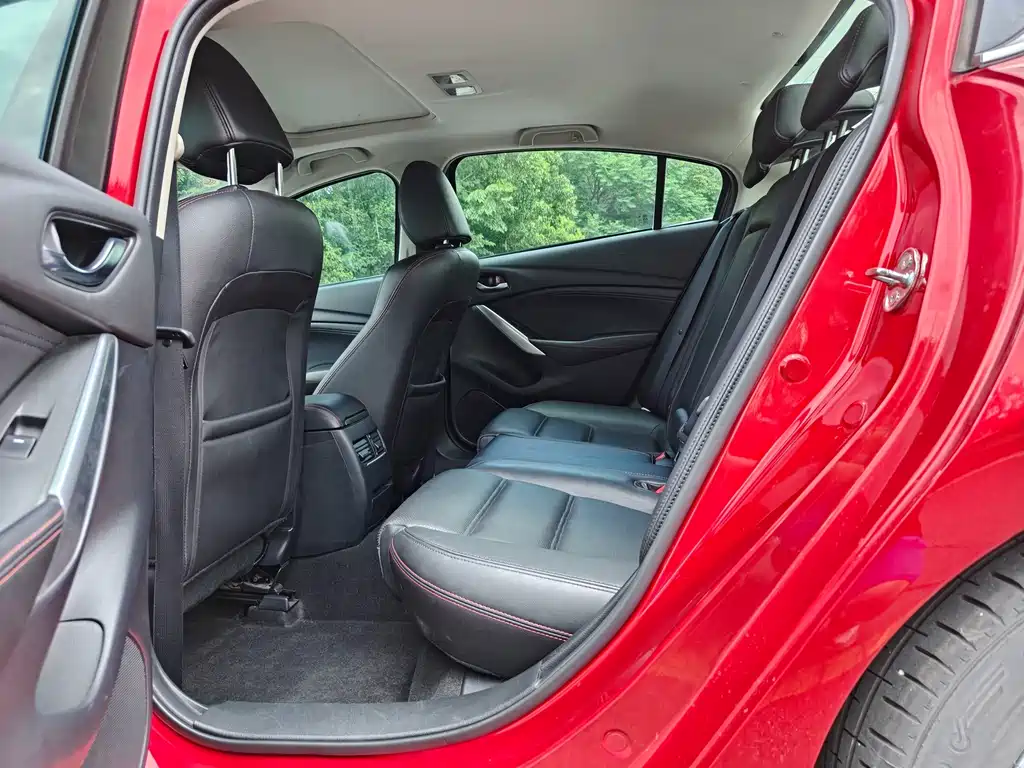 Mazda Atenza — миниатюра 5