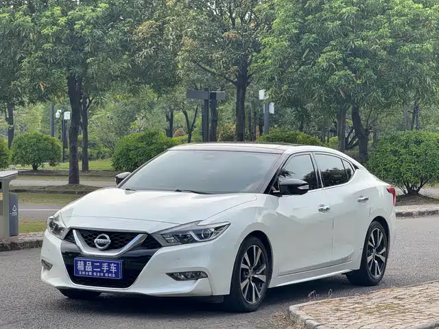 Nissan Cima