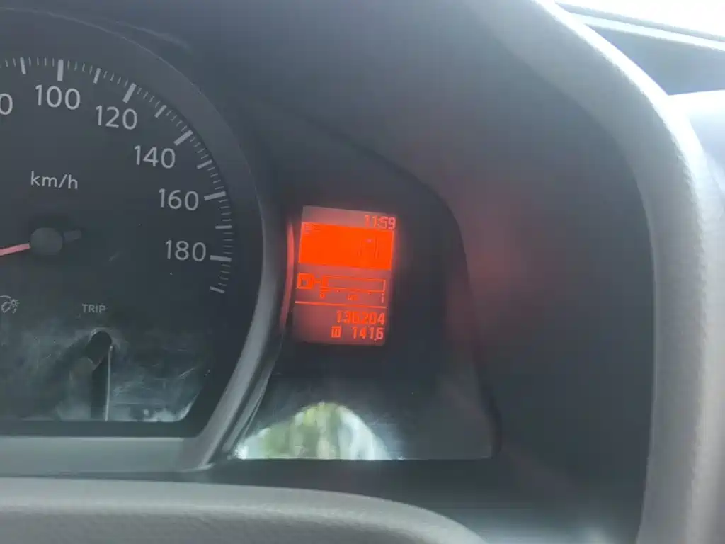Nissan NV200 — миниатюра 12