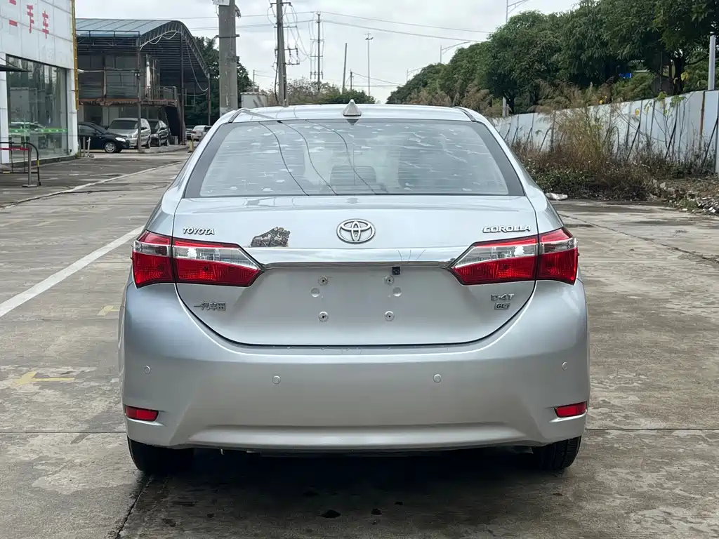 TOYOTA COROLLA