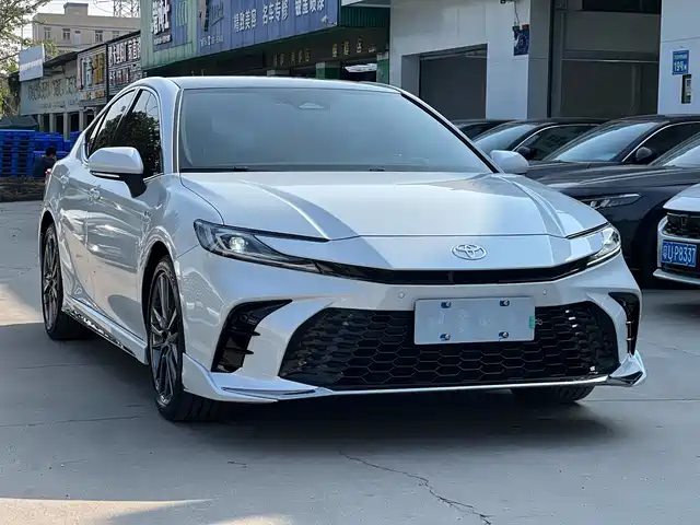 TOYOTA CAMRY 2024