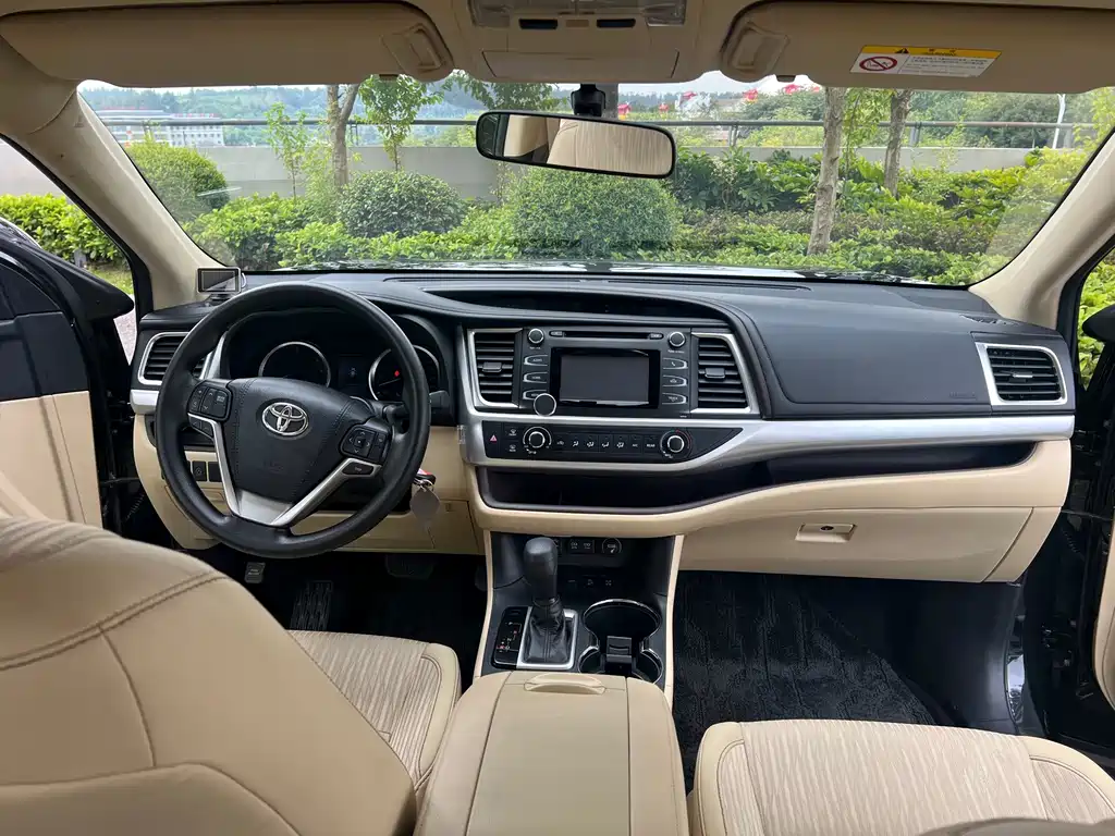 Toyota Highlander — миниатюра 5