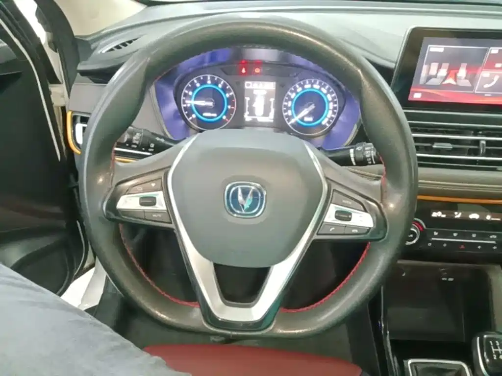 Changan Eado DT — миниатюра 11