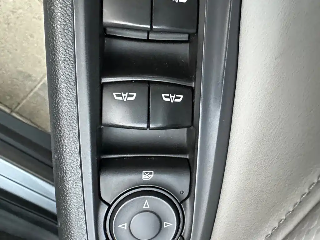Chevrolet Volando — миниатюра 10