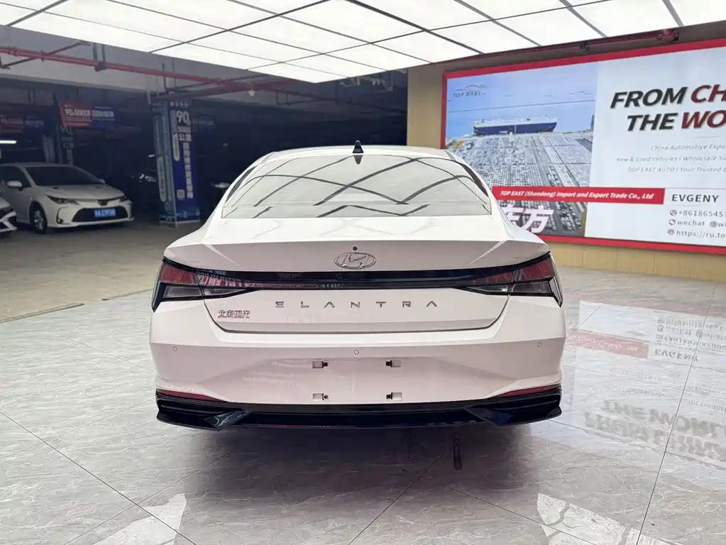 Hyundai Elantra — миниатюра 6