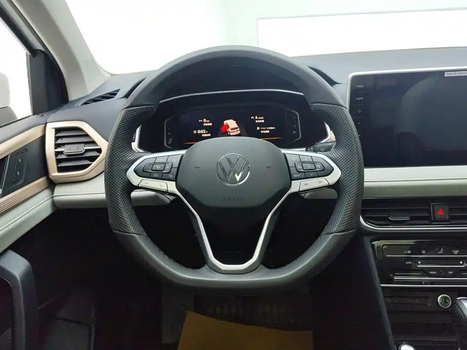 Volkswagen Tharu — миниатюра 15