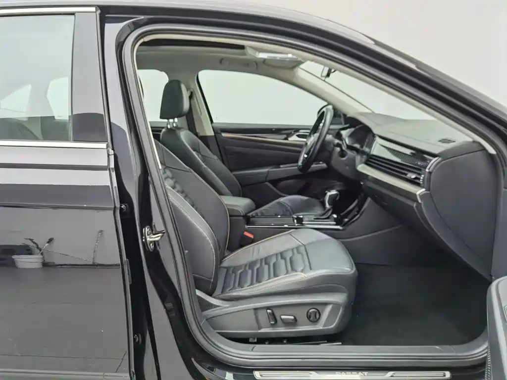 Volkswagen Passat — миниатюра 23