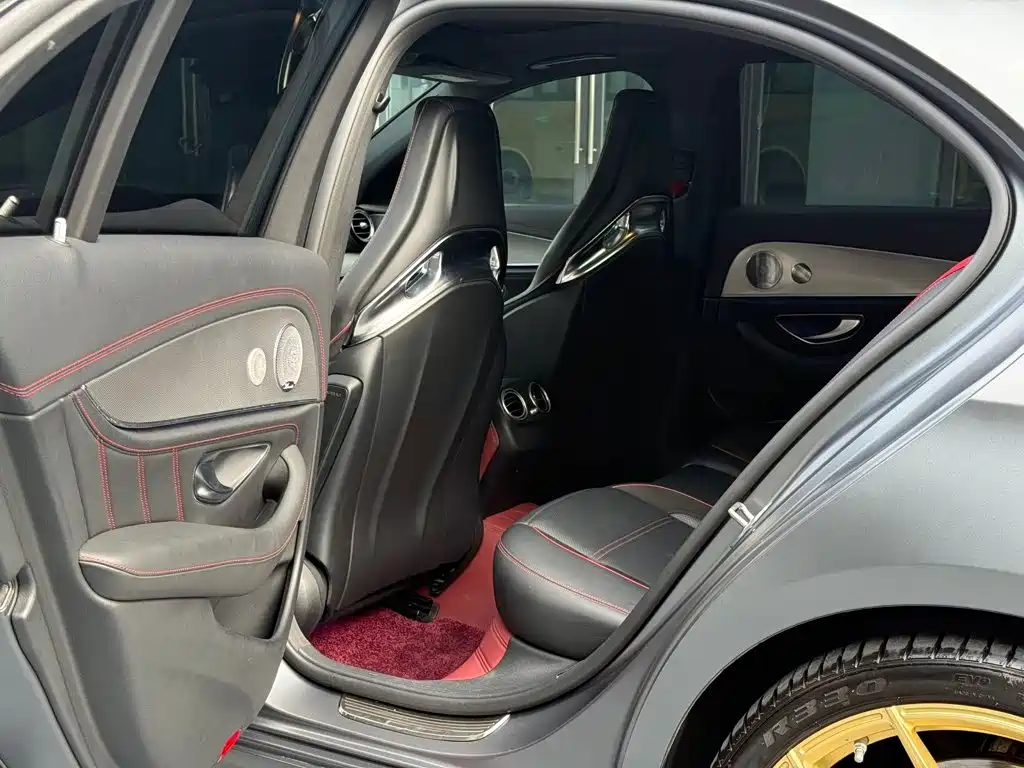 Mercedes-Benz E-Class AMG — миниатюра 9