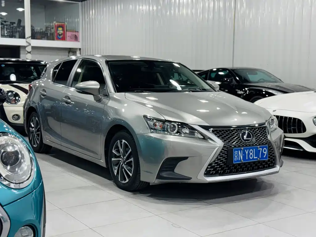 LEXUS CT