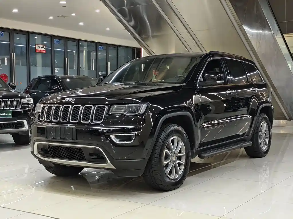 Jeep Grand Cherokee (Import) 2021