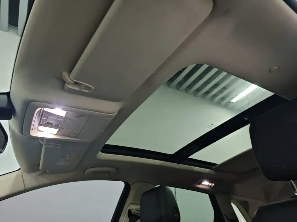 Cadillac XT5 — миниатюра 18