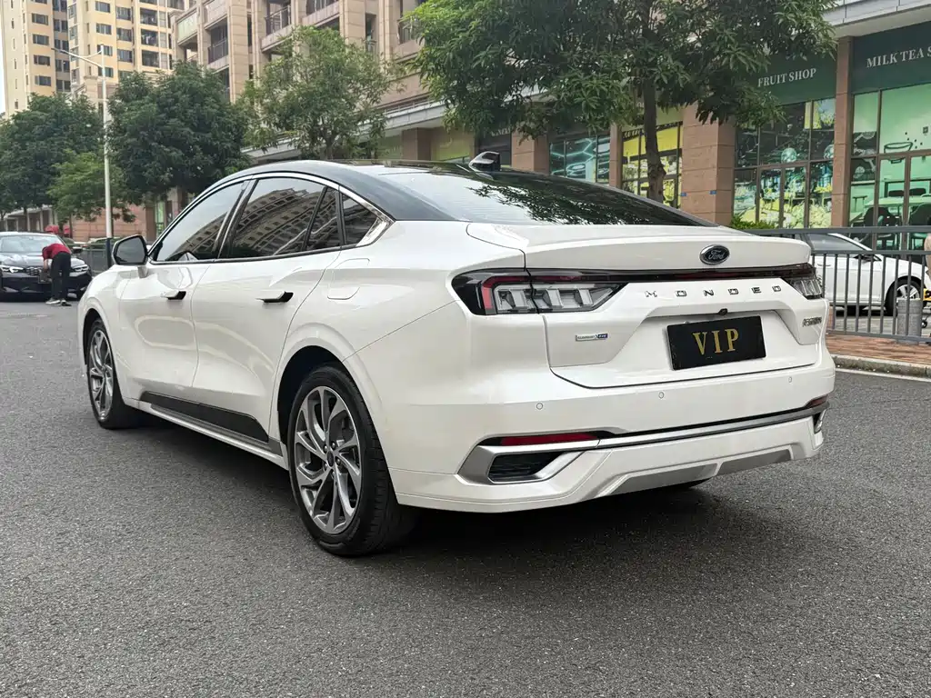 Ford Mondeo — миниатюра 4