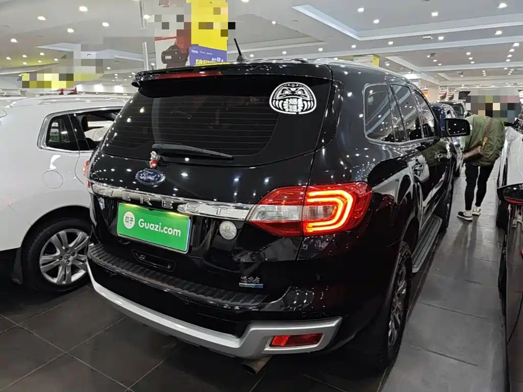 Ford Everest — миниатюра 7