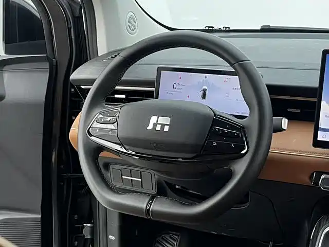 SRM Xinyuan Xiangshang V6 New Energy — миниатюра 14